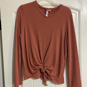 Fall blouse with tie knot. Size L